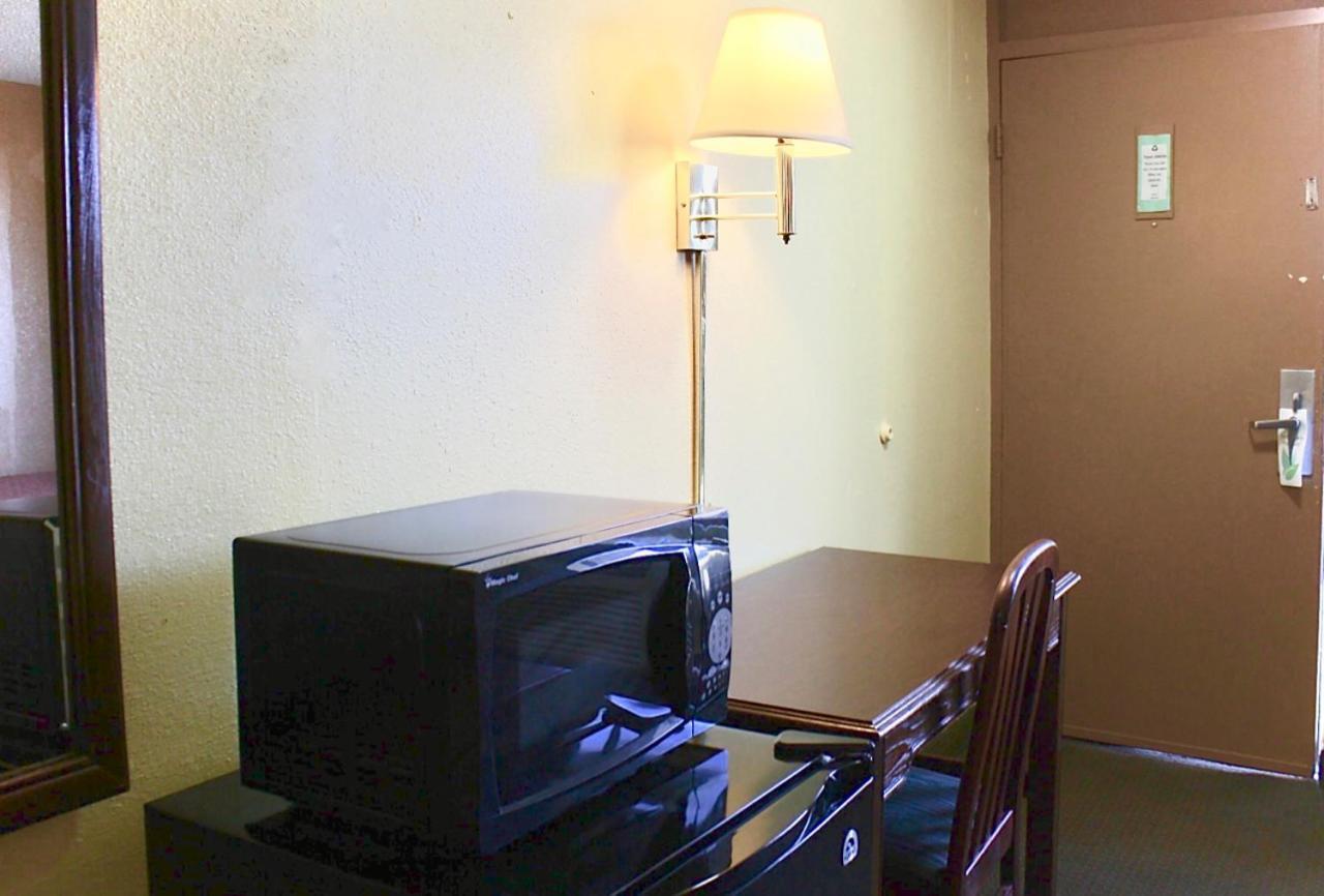 Rodeway Inn Monroe Zewnętrze zdjęcie